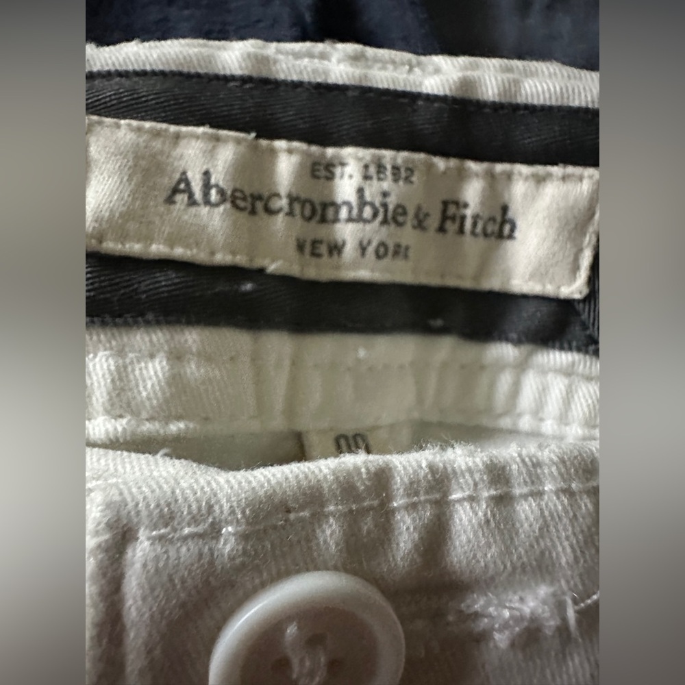 Abercrombie & Fitch LOT of 3 items - Picture 2 of 15